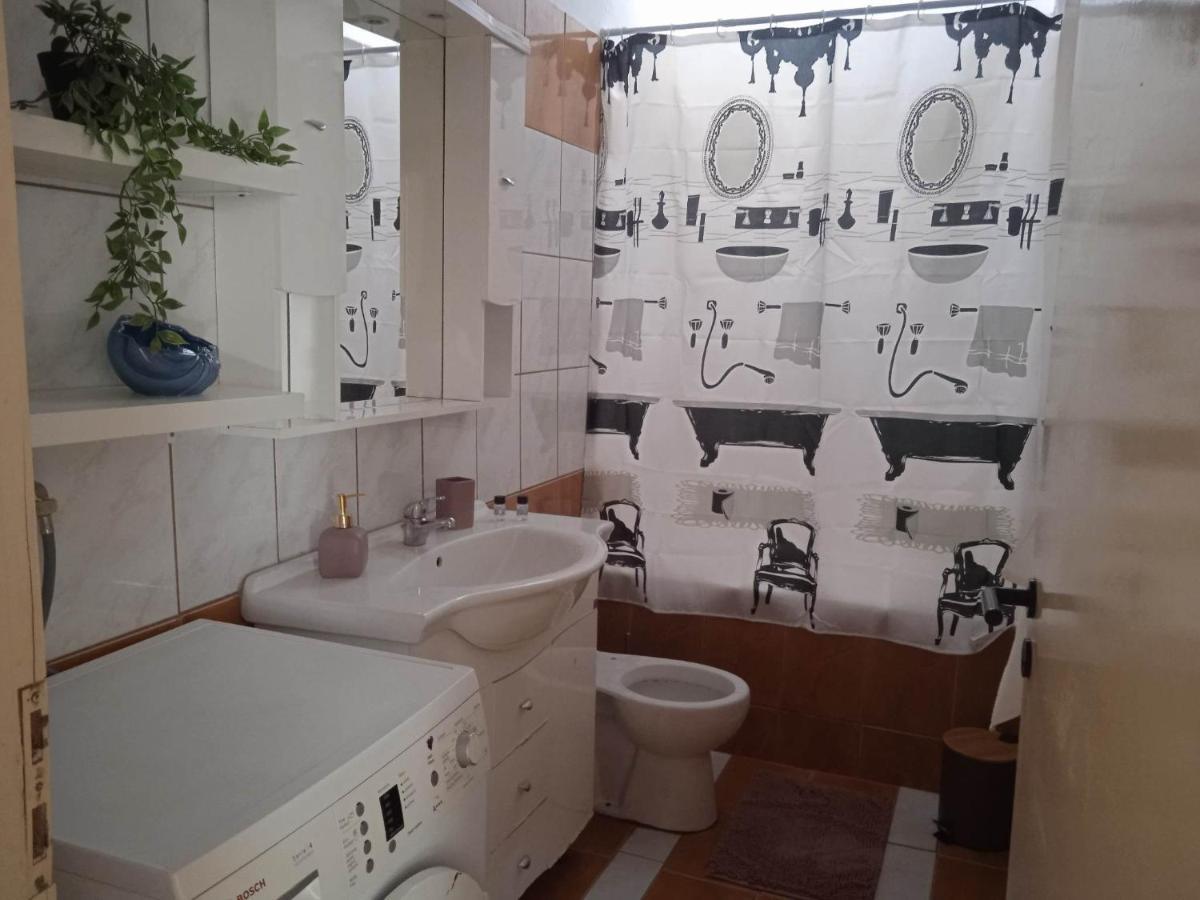 Popi'S Apartment Goníai Екстериор снимка
